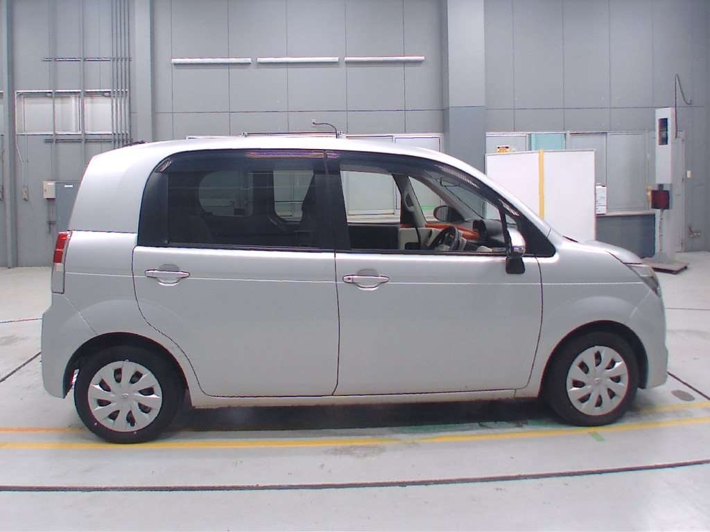 TOYOTA SPADE