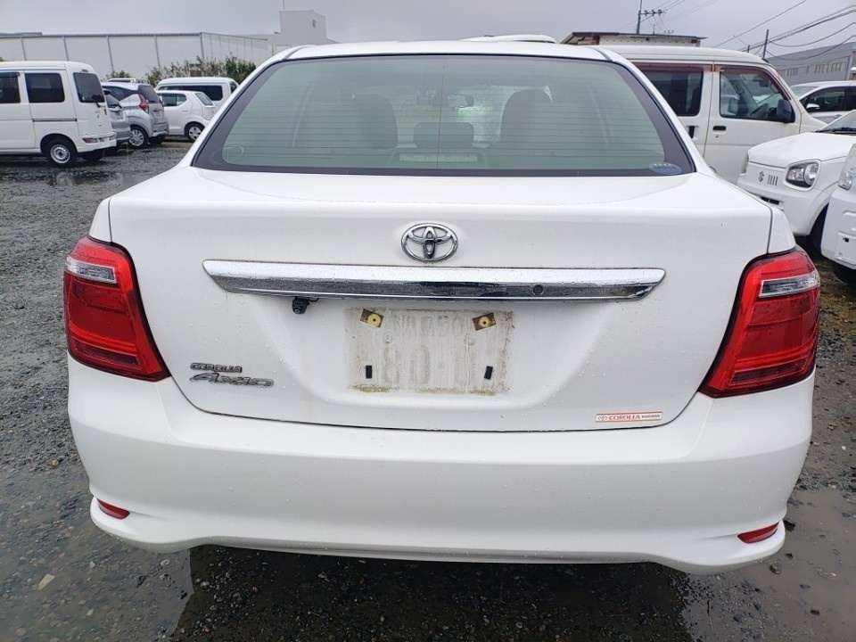 TOYOTA COROLLA AXIO