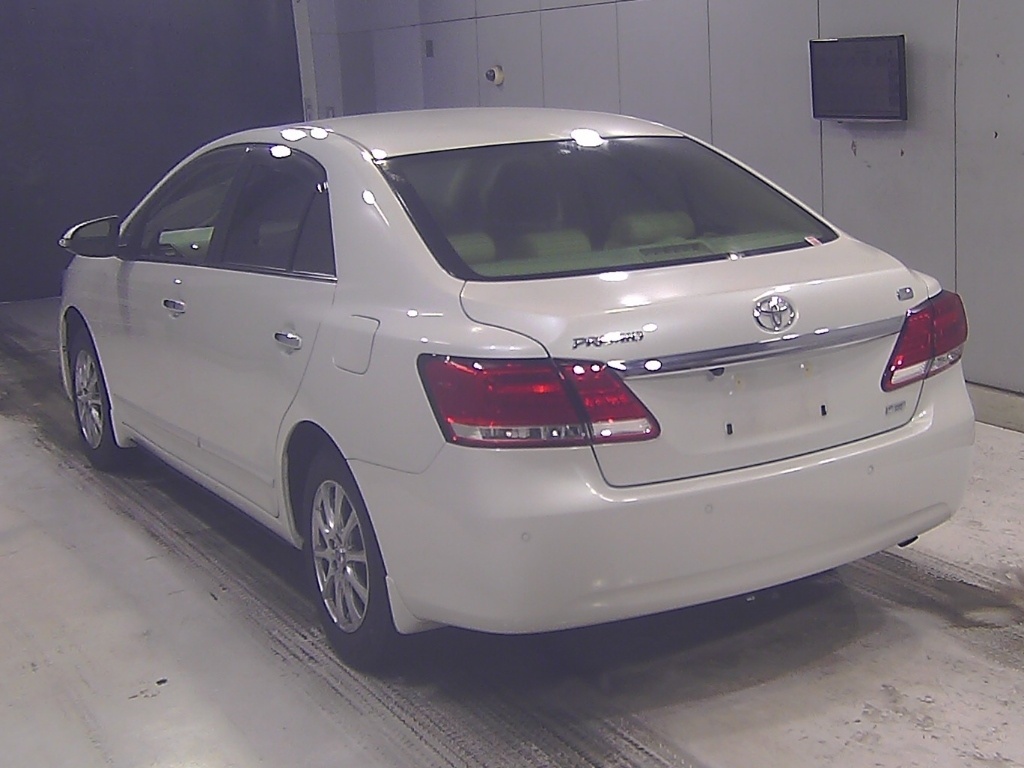 TOYOTA PREMIO