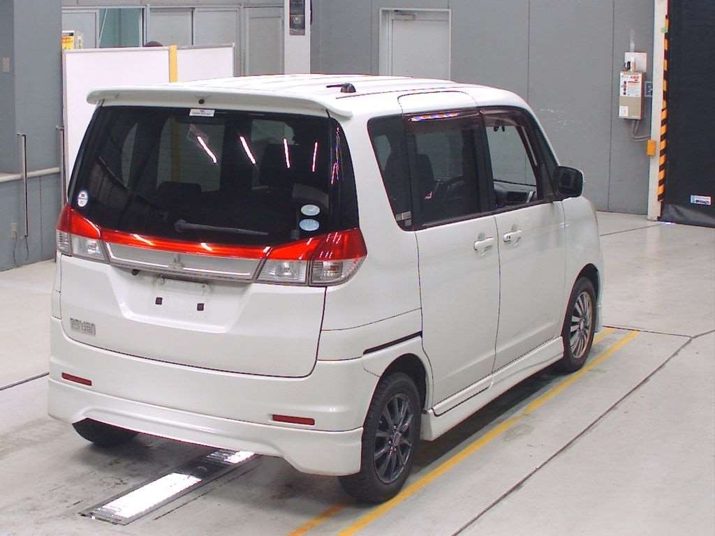 MITSUBISHI DELICA D:2