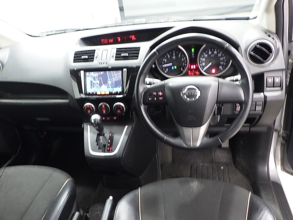 NISSAN LAFESTA