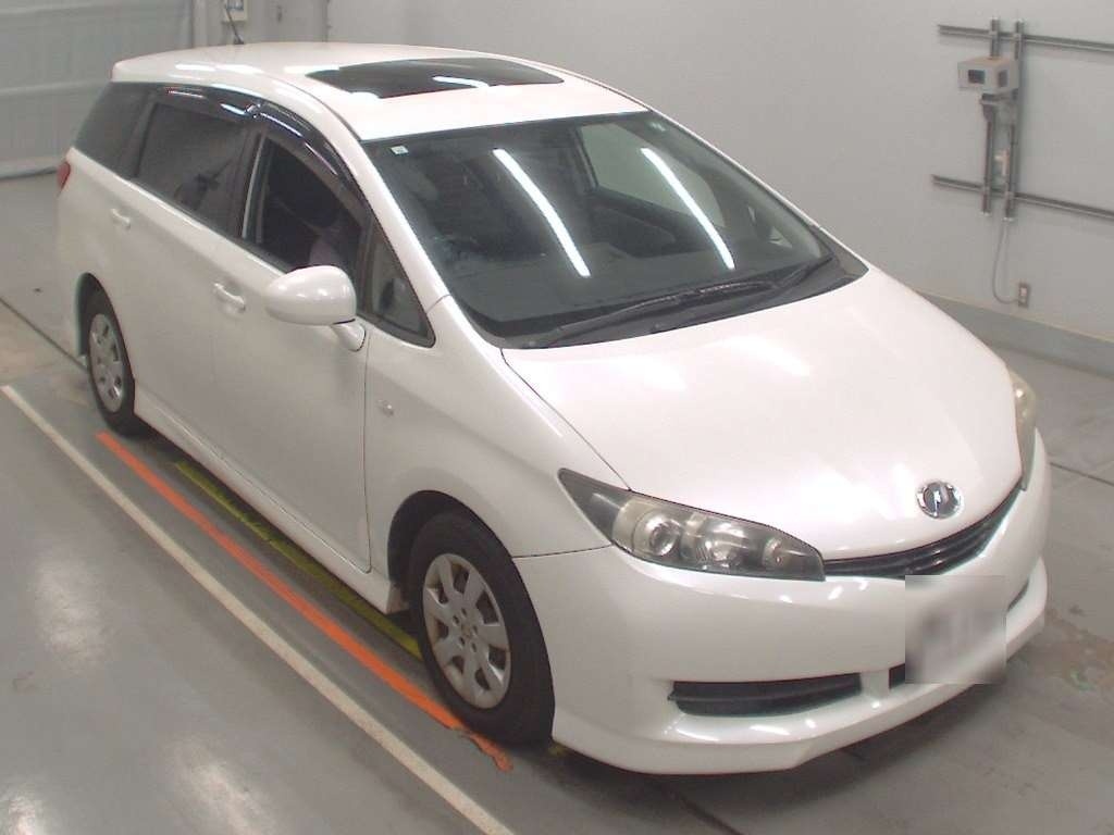 TOYOTA WISH
