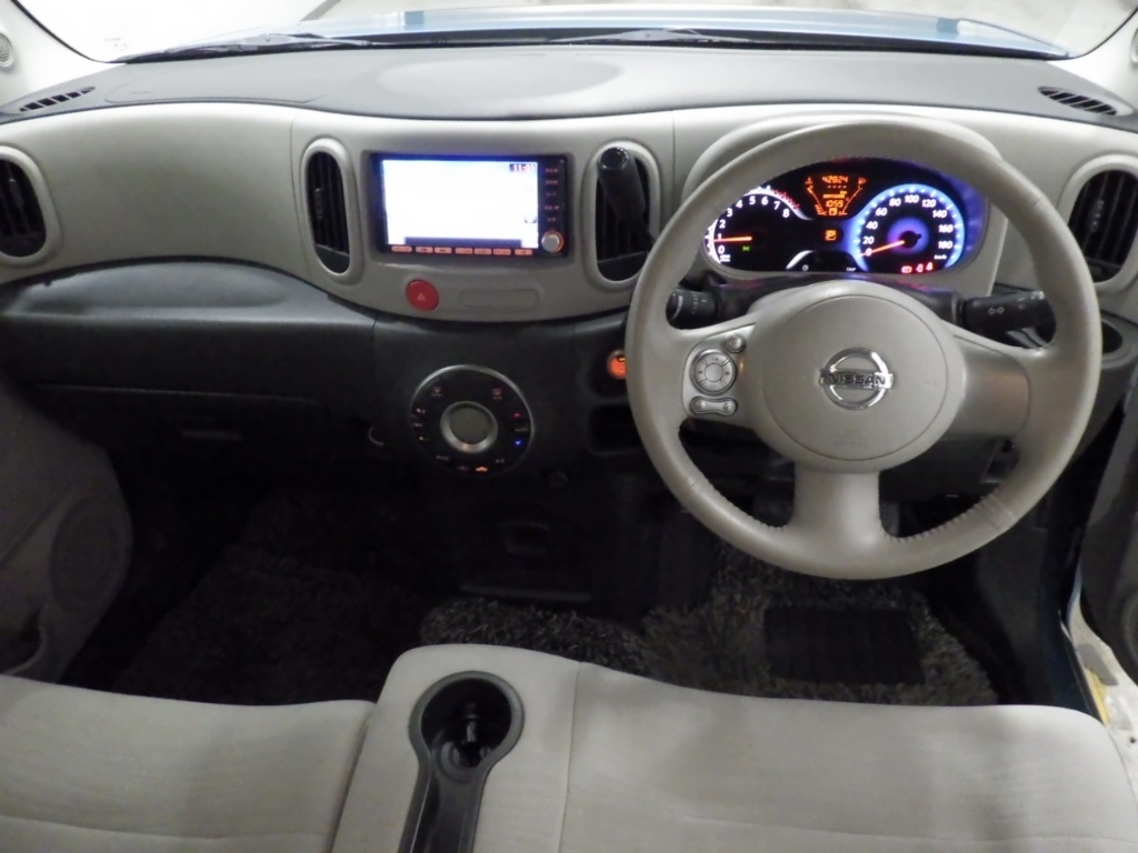 NISSAN CUBE