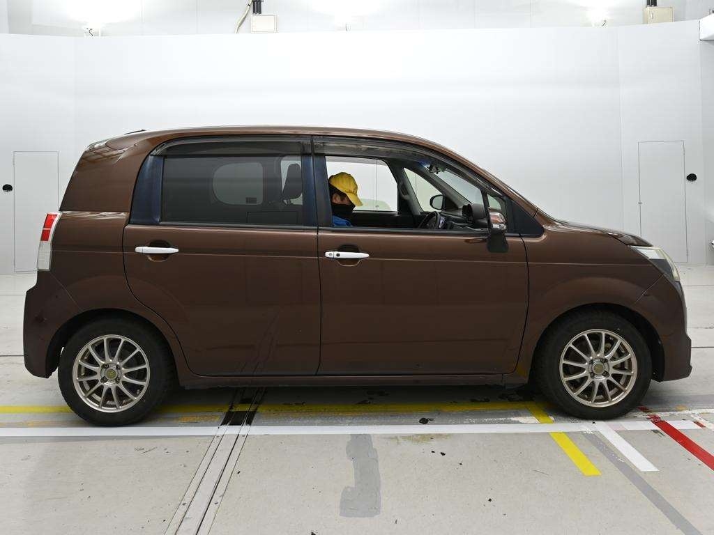 TOYOTA SPADE