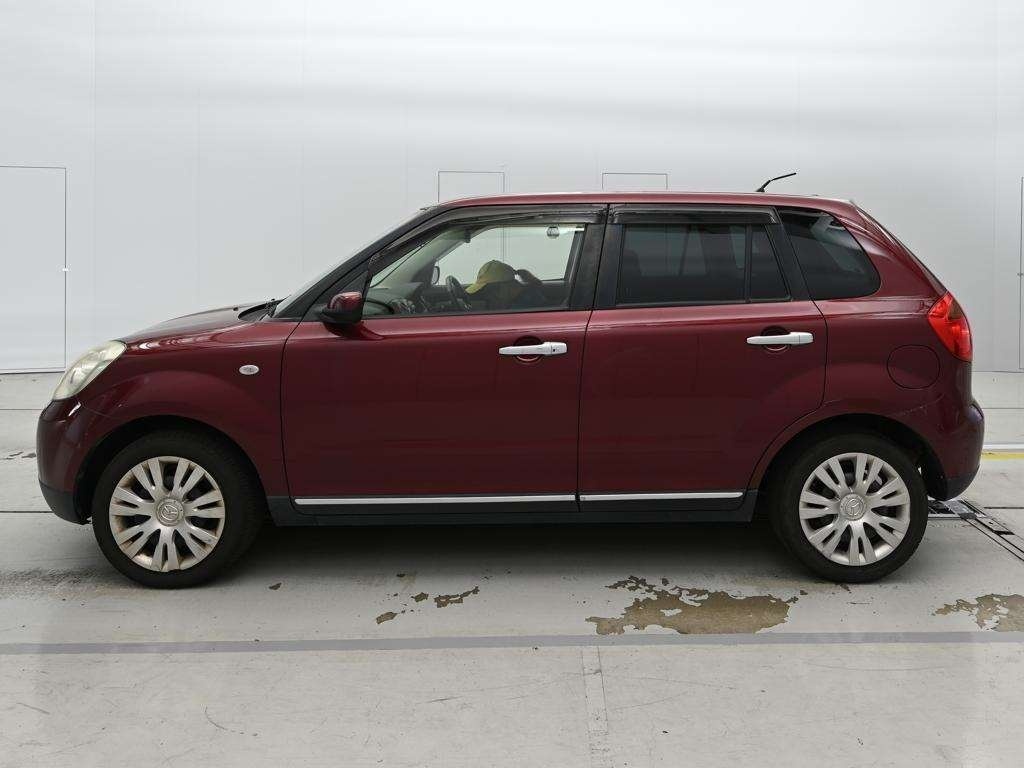 MAZDA VERISA