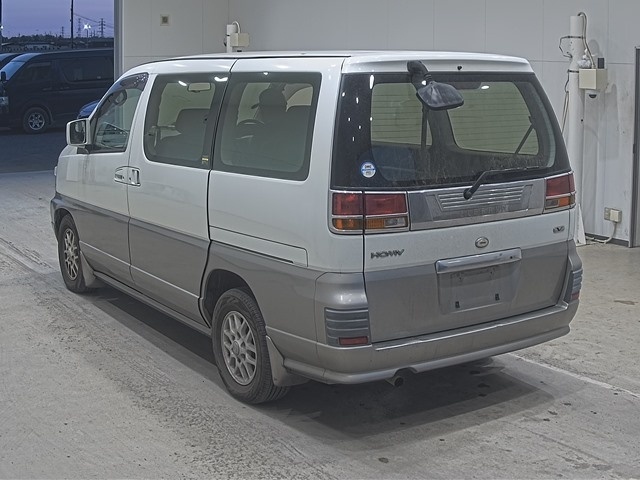 NISSAN ELGRAND