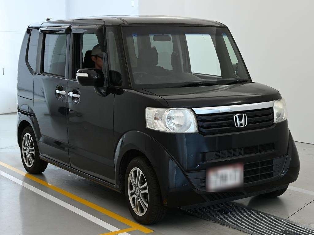 HONDA N-BOX