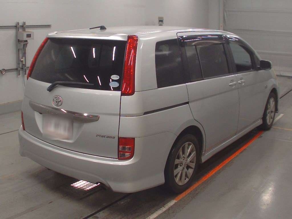 TOYOTA ISIS