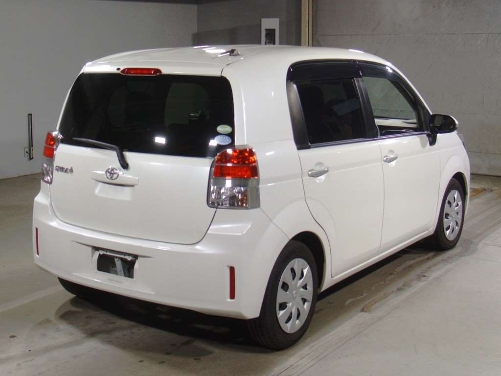 TOYOTA SPADE