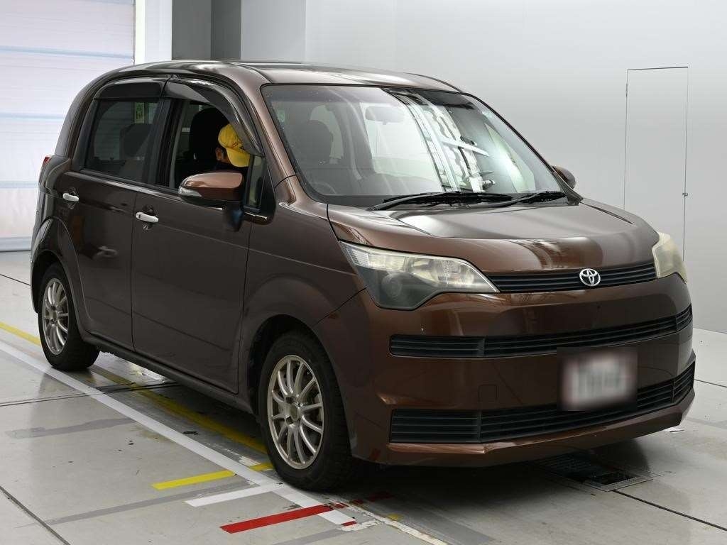 TOYOTA SPADE