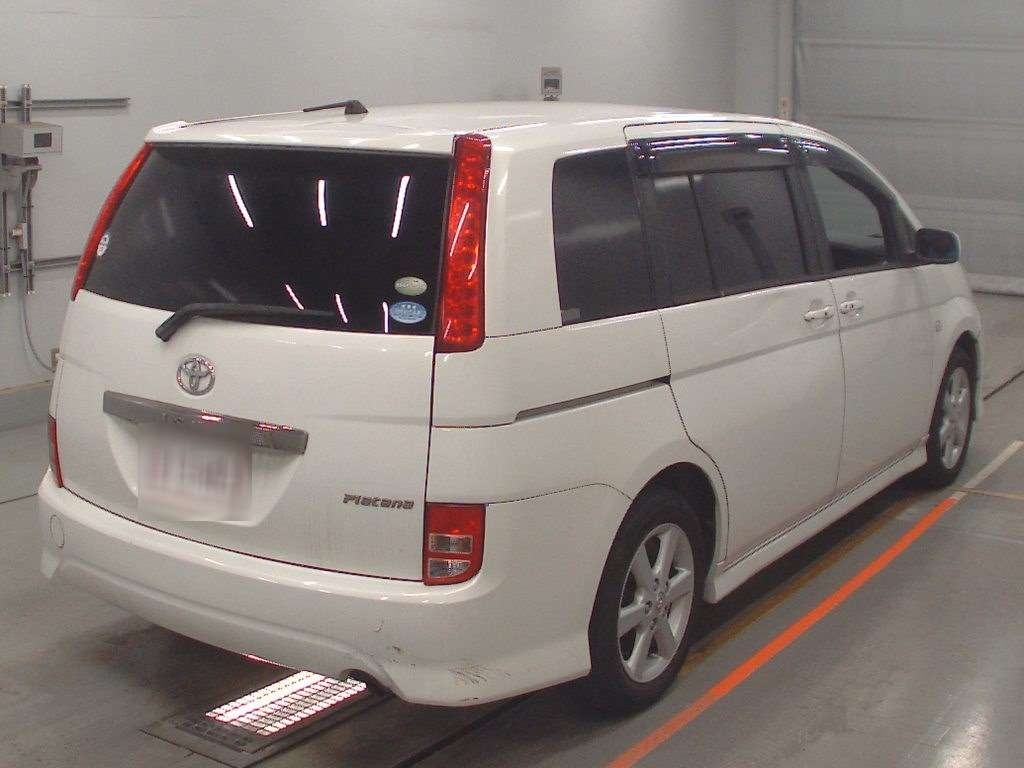TOYOTA ISIS