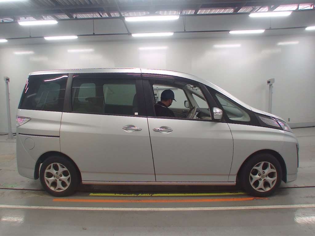 MAZDA BIANTE