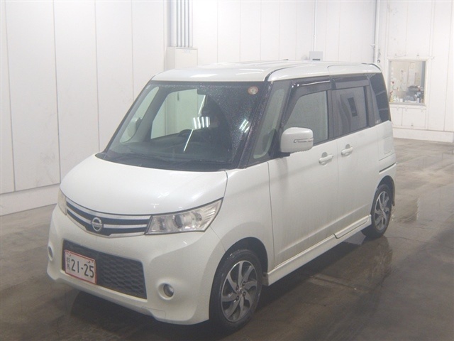 NISSAN ROOX