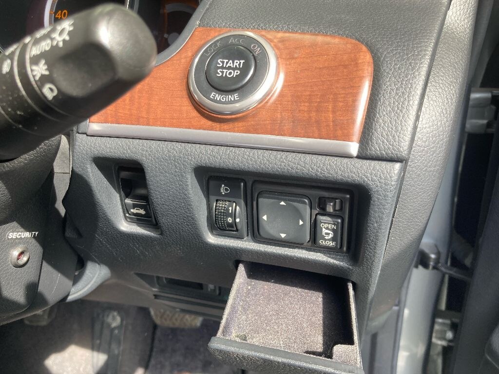 NISSAN FUGA