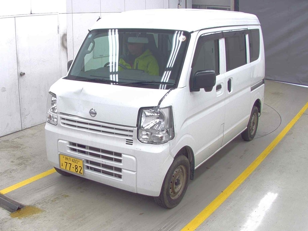 NISSAN NV100 CLIPPER