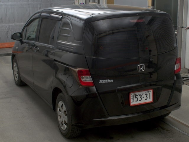 HONDA FREED SPIKE