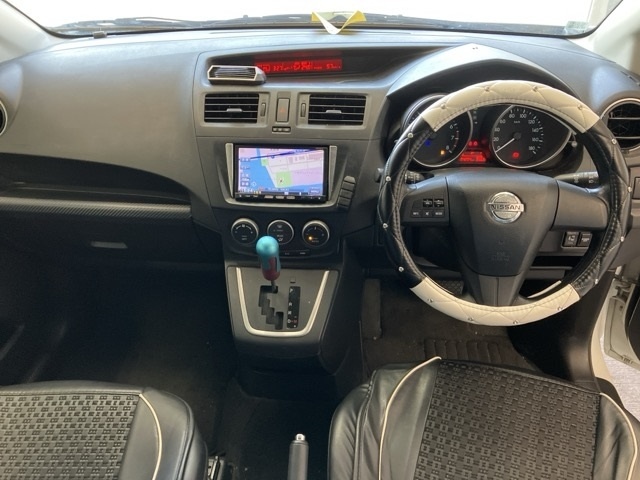 NISSAN LAFESTA