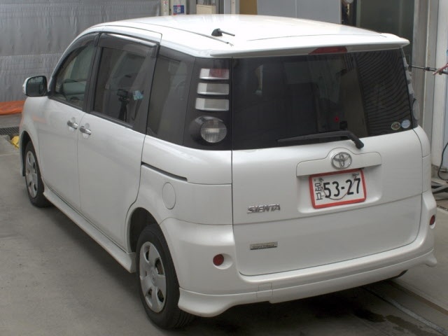TOYOTA SIENTA