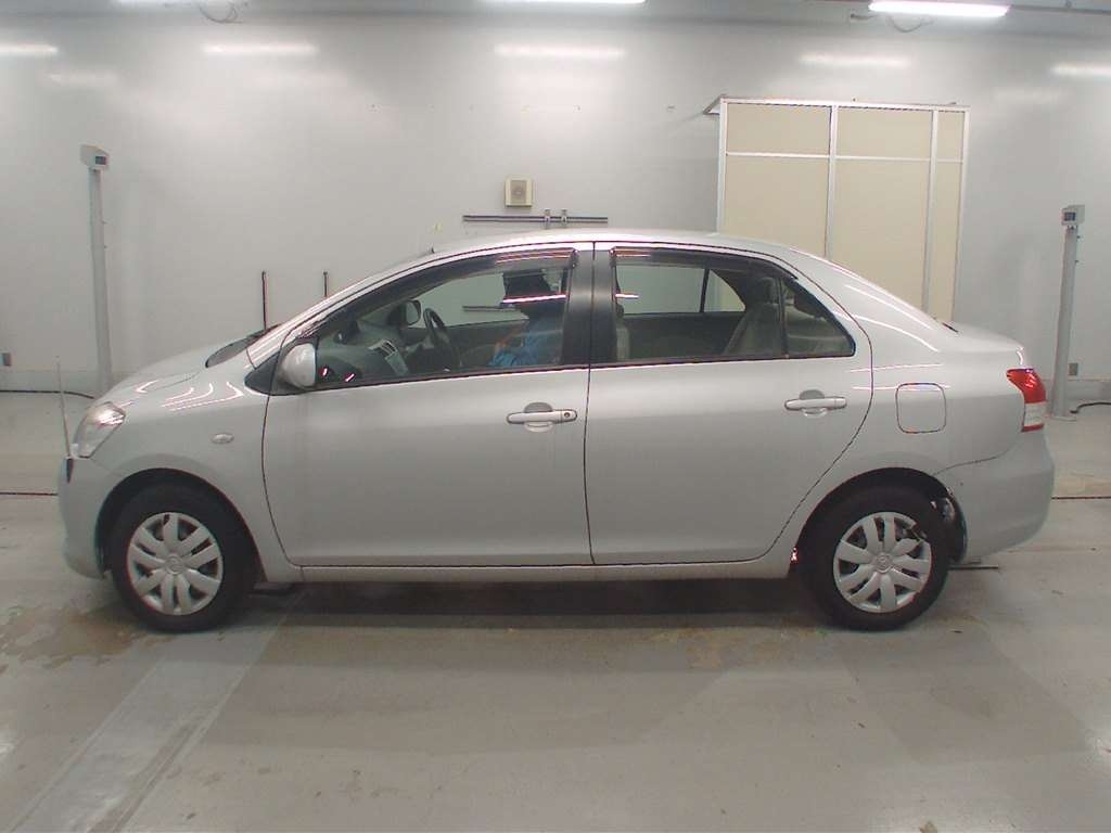 TOYOTA BELTA