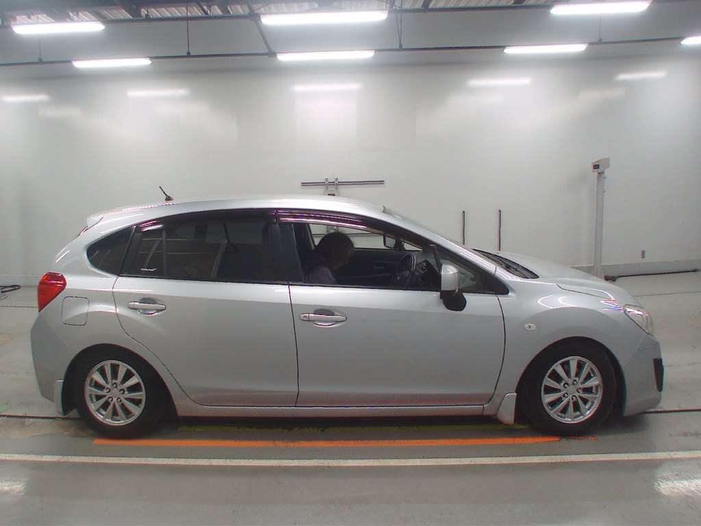 SUBARU IMPREZA