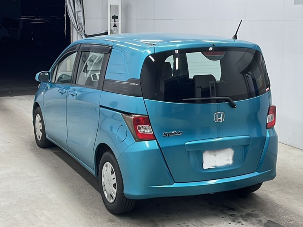HONDA FREED SPIKE