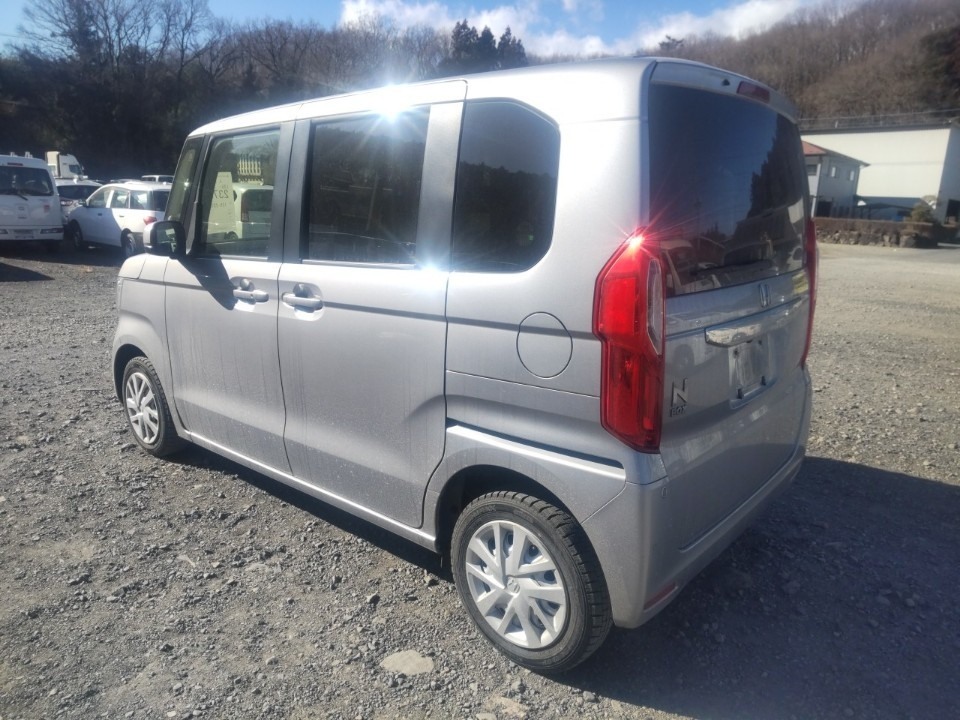 HONDA N-BOX