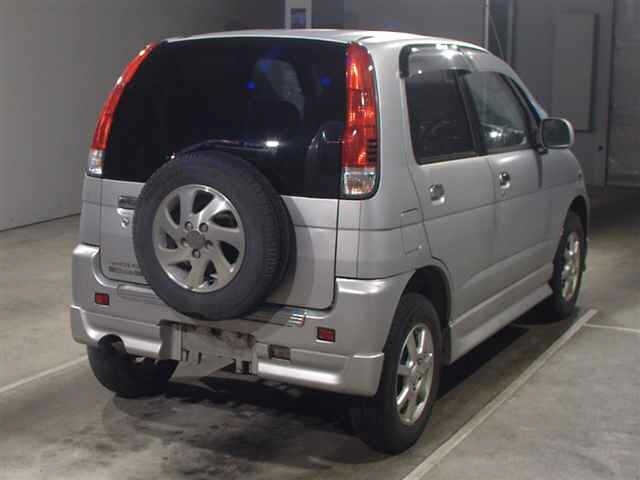 DAIHATSU TERIOS KID