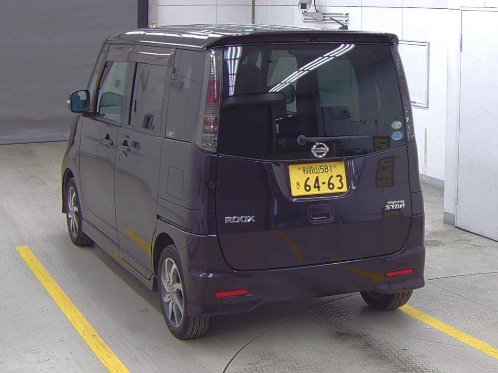 NISSAN ROOX