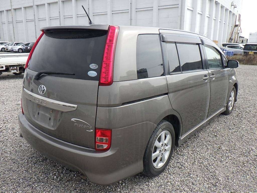 TOYOTA ISIS