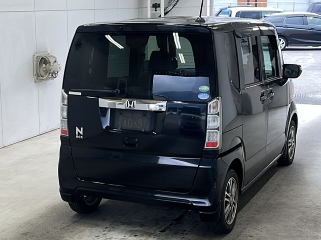 HONDA N-BOX