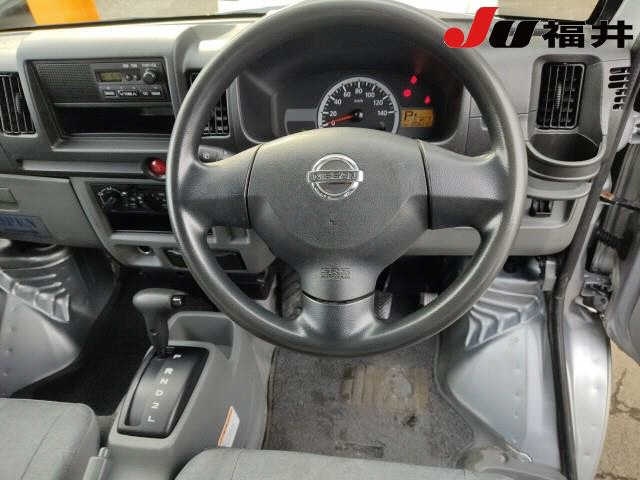 NISSAN NV100 CLIPPER