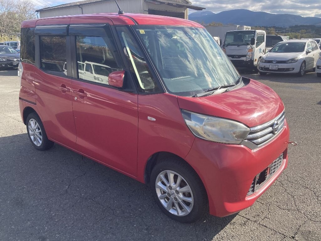 NISSAN DAYZ ROOX