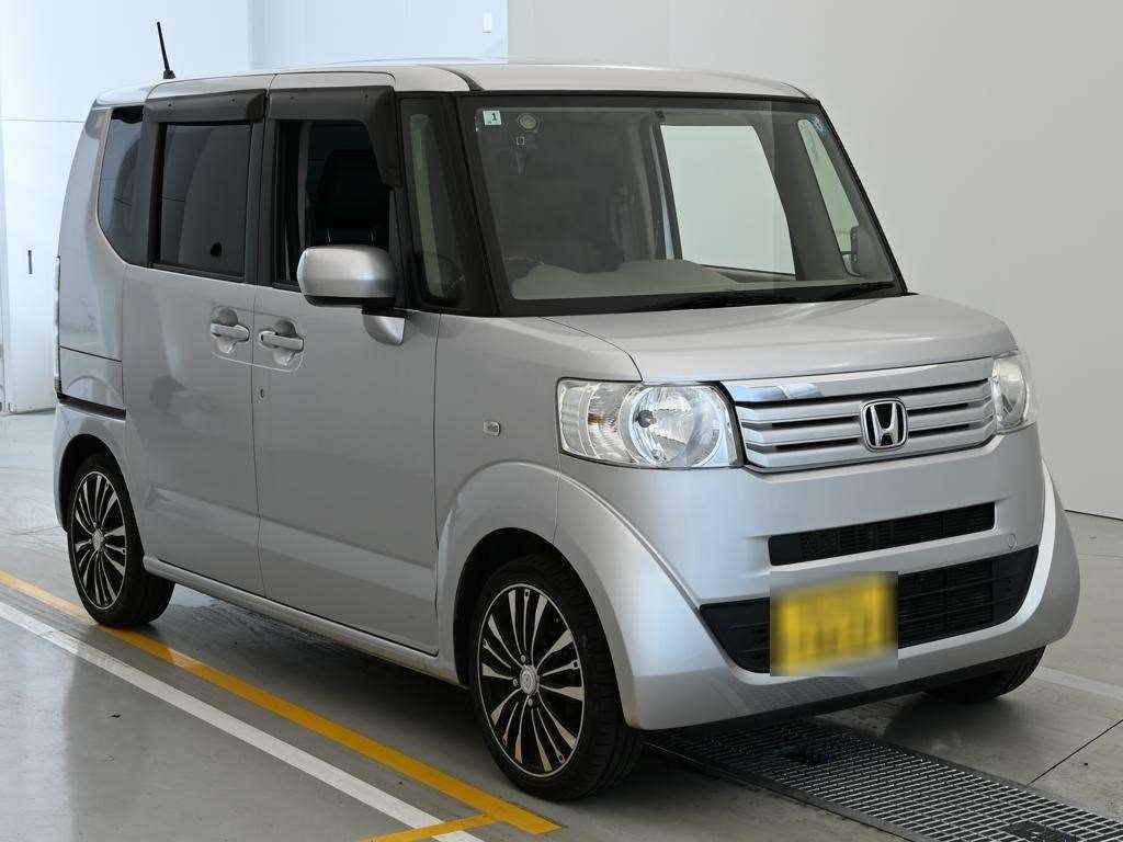 HONDA N-BOX