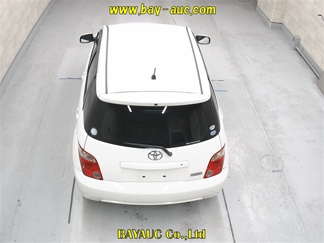 TOYOTA IST