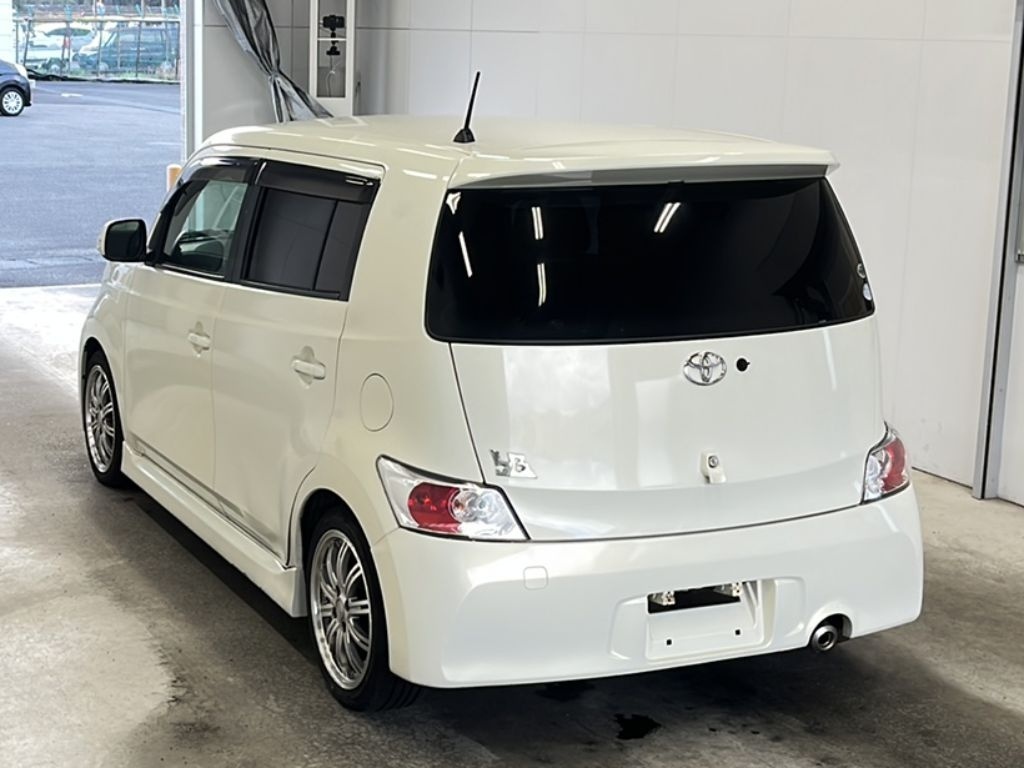 TOYOTA BB