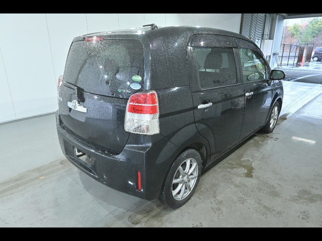 TOYOTA SPADE