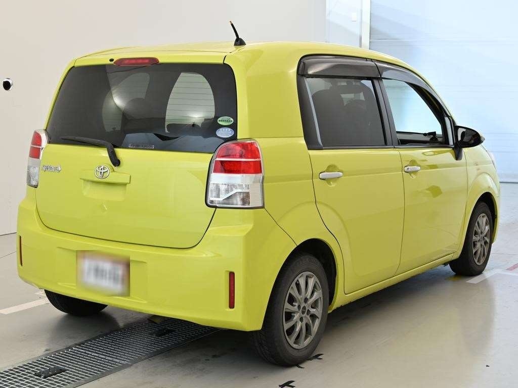 TOYOTA SPADE