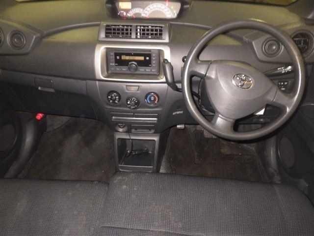 TOYOTA BB