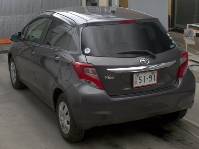 TOYOTA VITZ