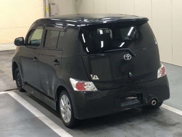 TOYOTA BB