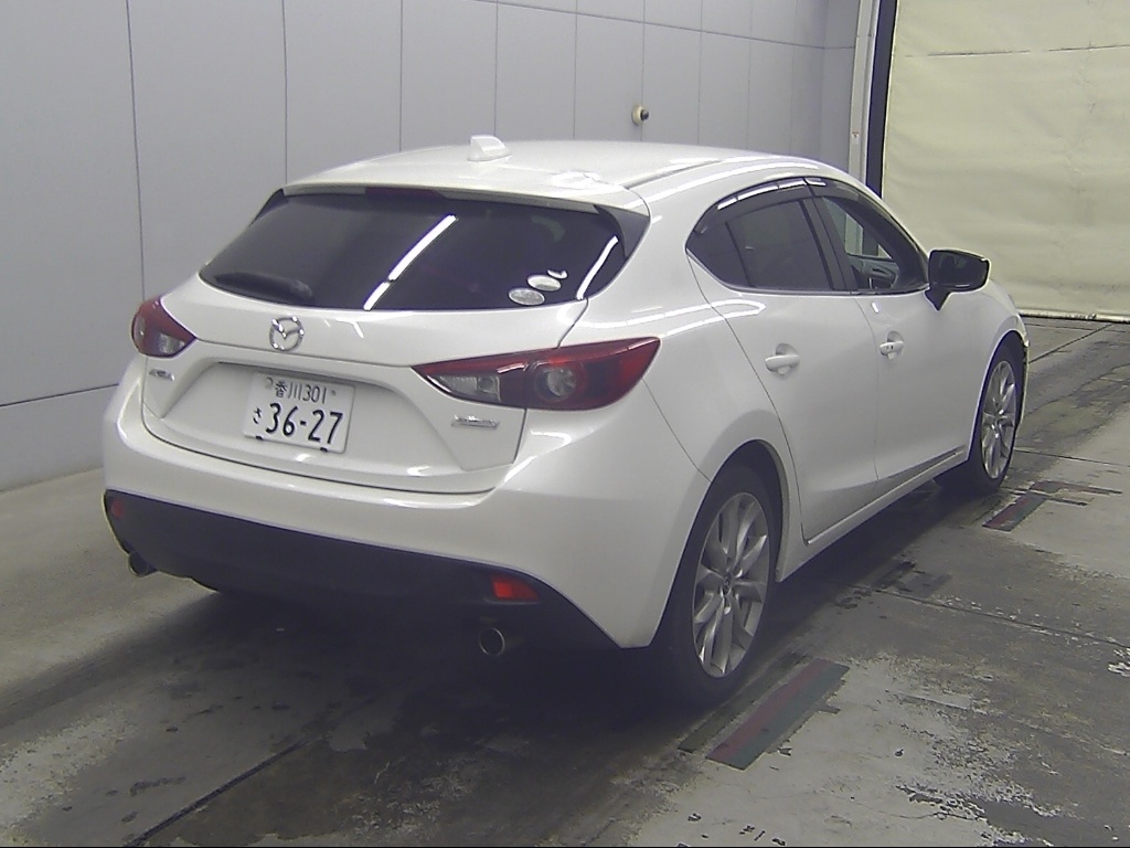 MAZDA AXELA
