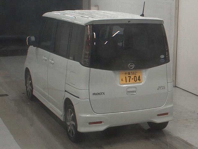 NISSAN ROOX