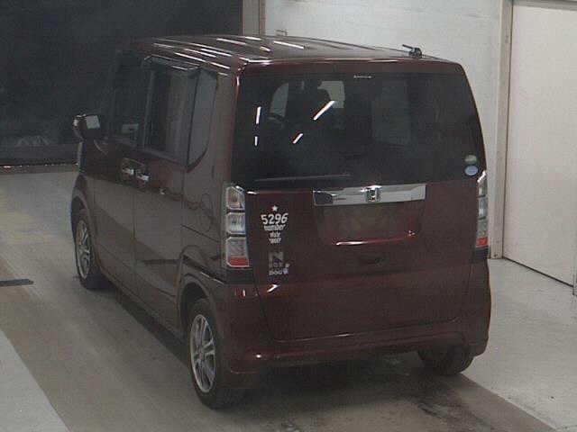 HONDA N-BOX