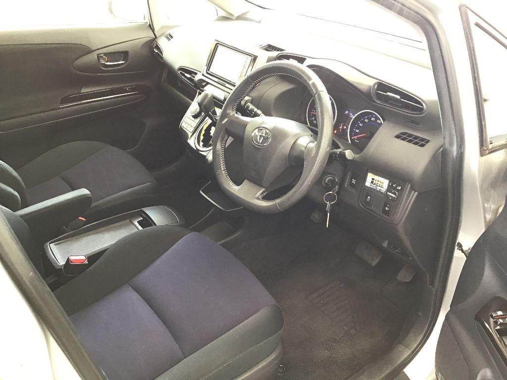 TOYOTA WISH