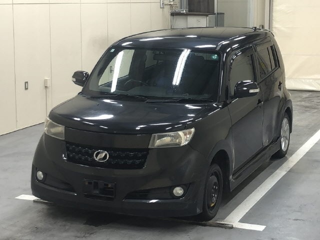 TOYOTA BB