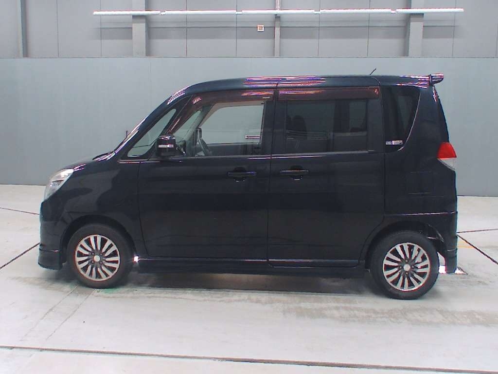 MITSUBISHI DELICA D:2
