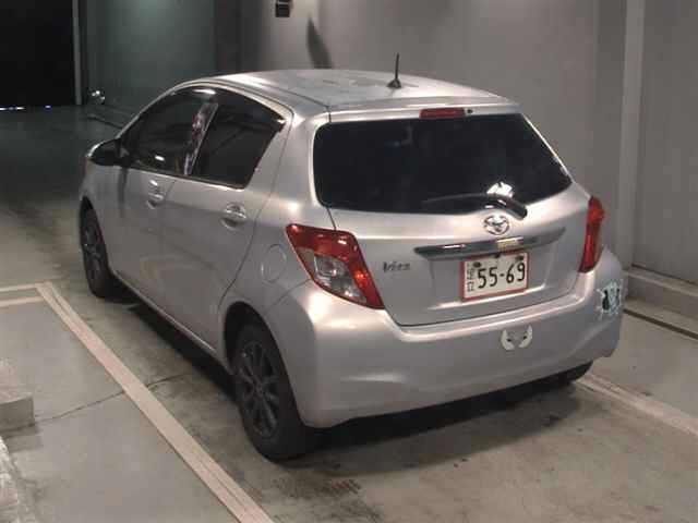TOYOTA VITZ