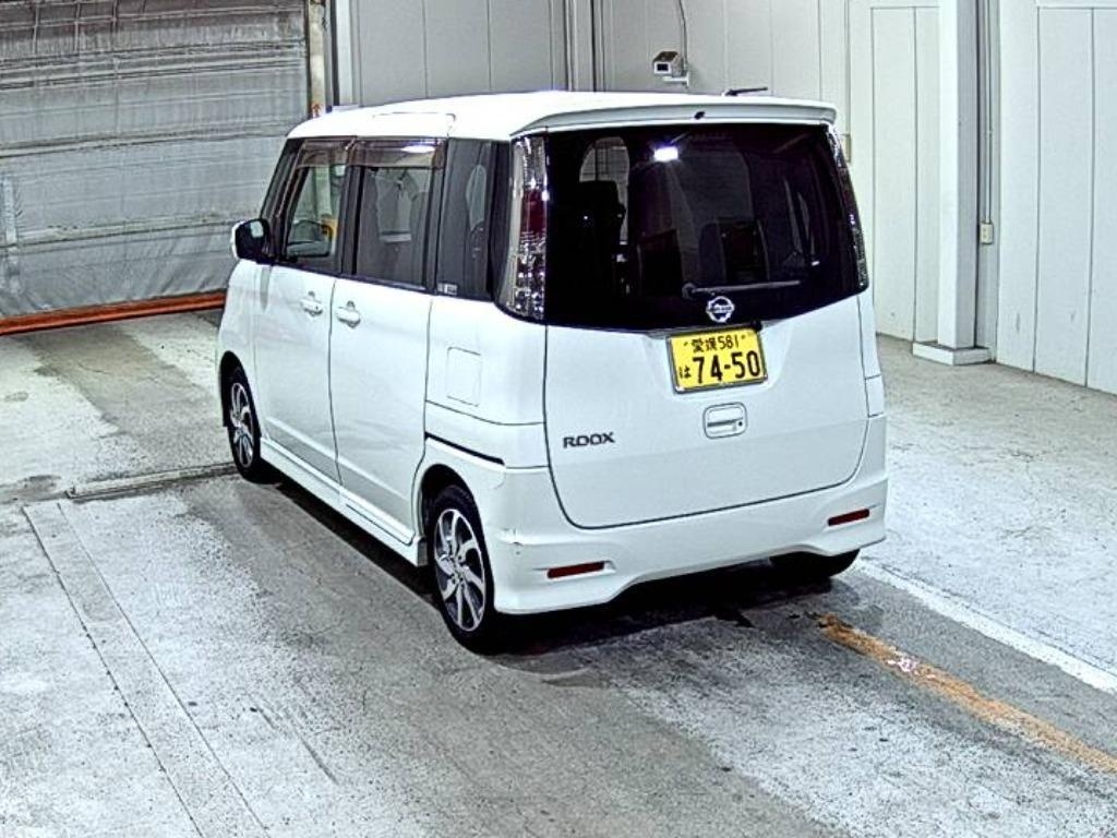 NISSAN ROOX