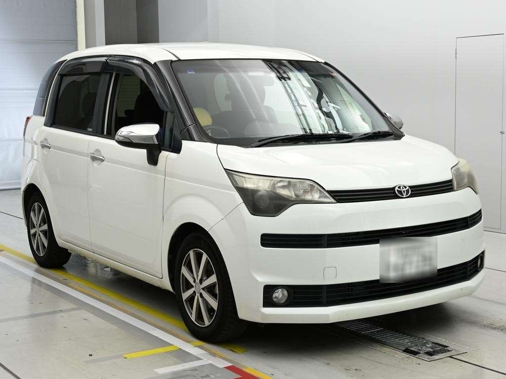 TOYOTA SPADE