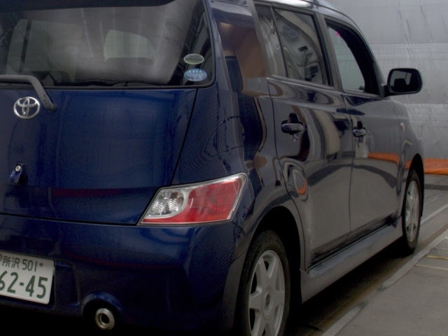 TOYOTA BB